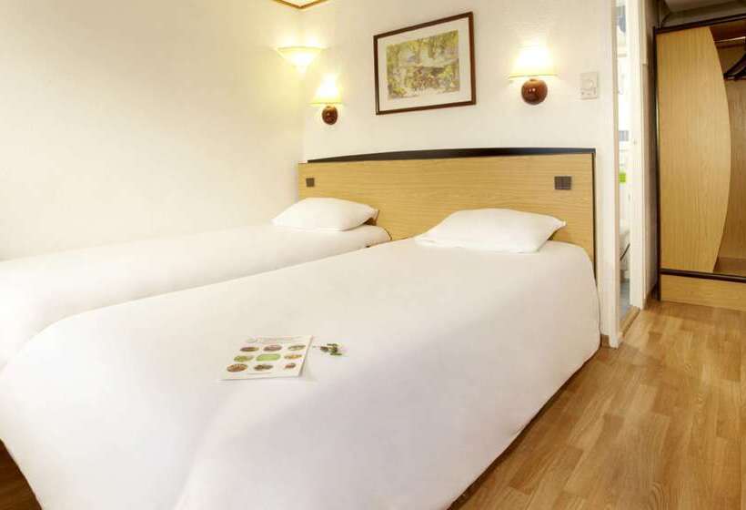 هتل Campanile Villefranche Sur Saone