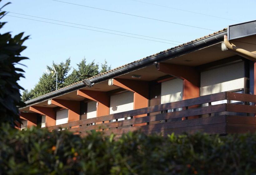 هتل Campanile Villefranche Sur Saone