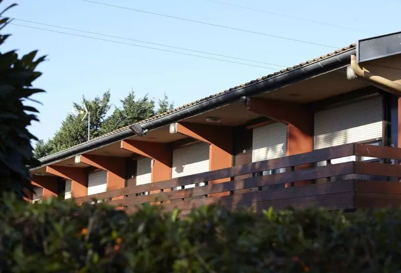 בית מלון כפרי Campanile Villefranche Sur Saone