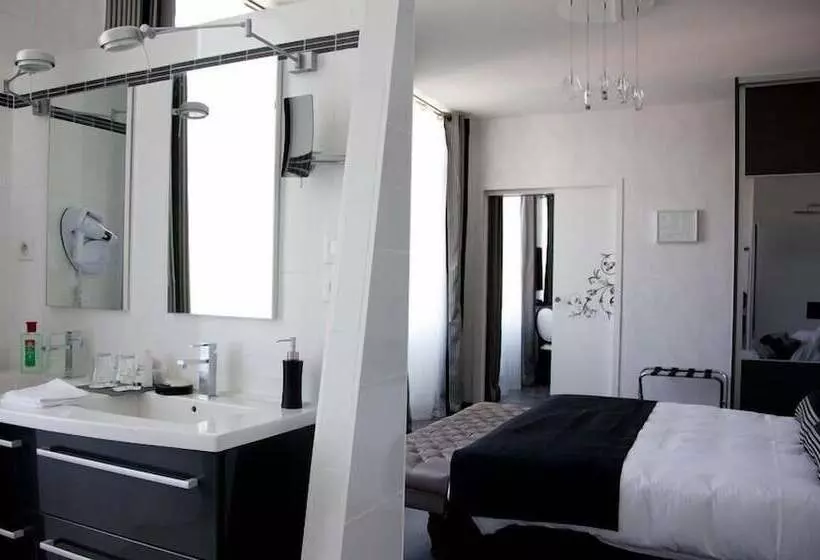 호텔 Domaine De Roullet