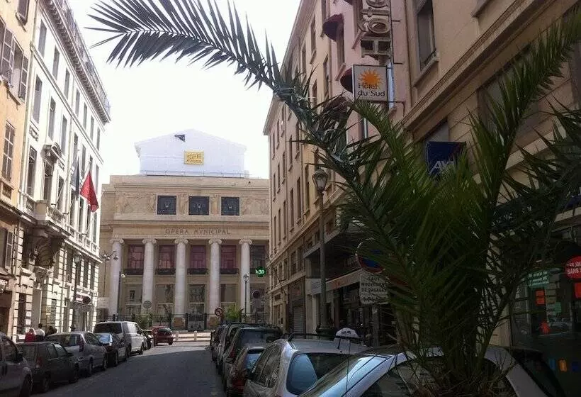 Отель Du Sud Vieux Port