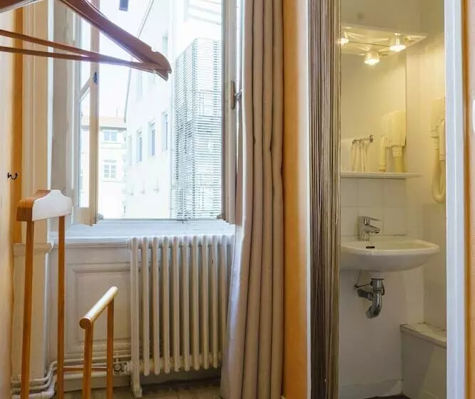 Отель Du Theatre