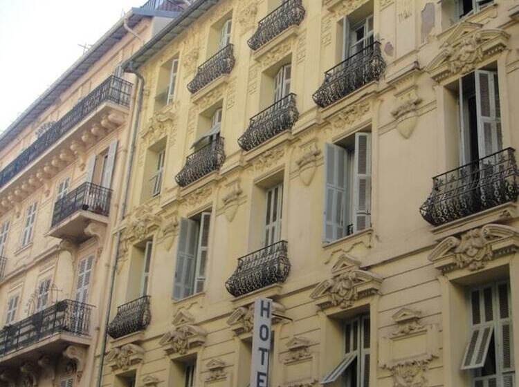 בית מלון כפרי Hôtel Du Petit Louvre