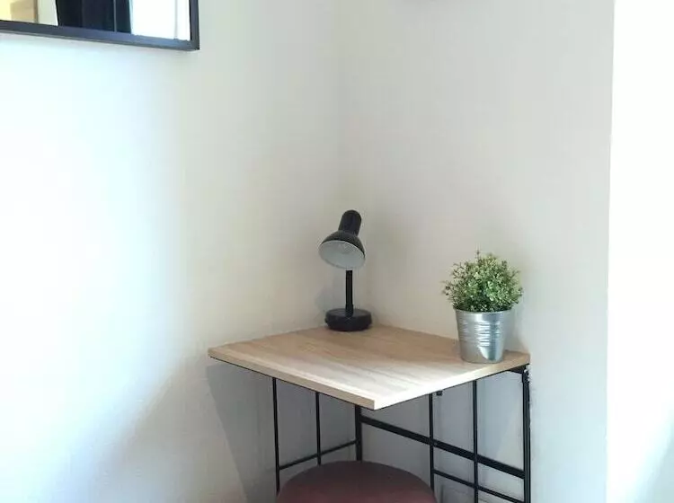 Отель Hôtel Du Petit Louvre