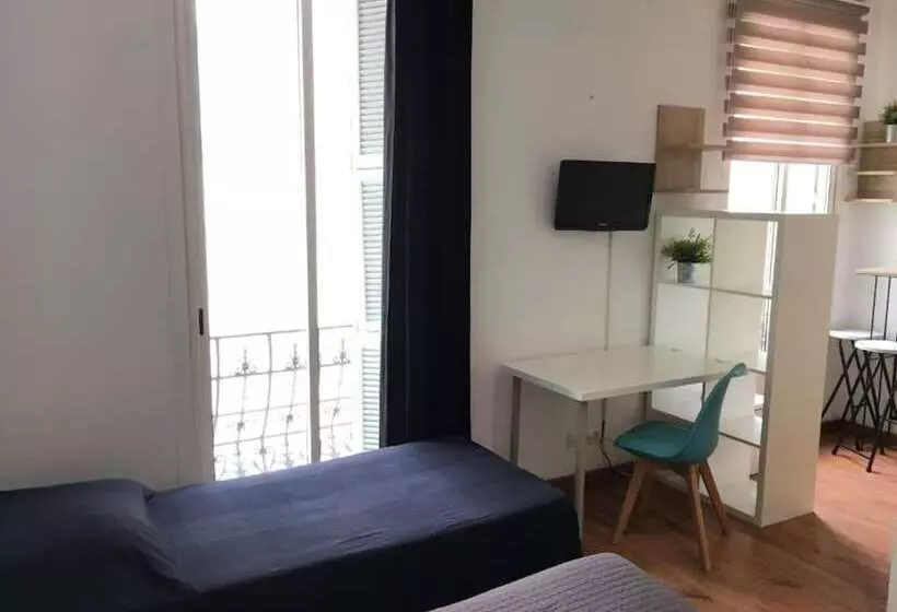 Отель Hôtel Du Petit Louvre