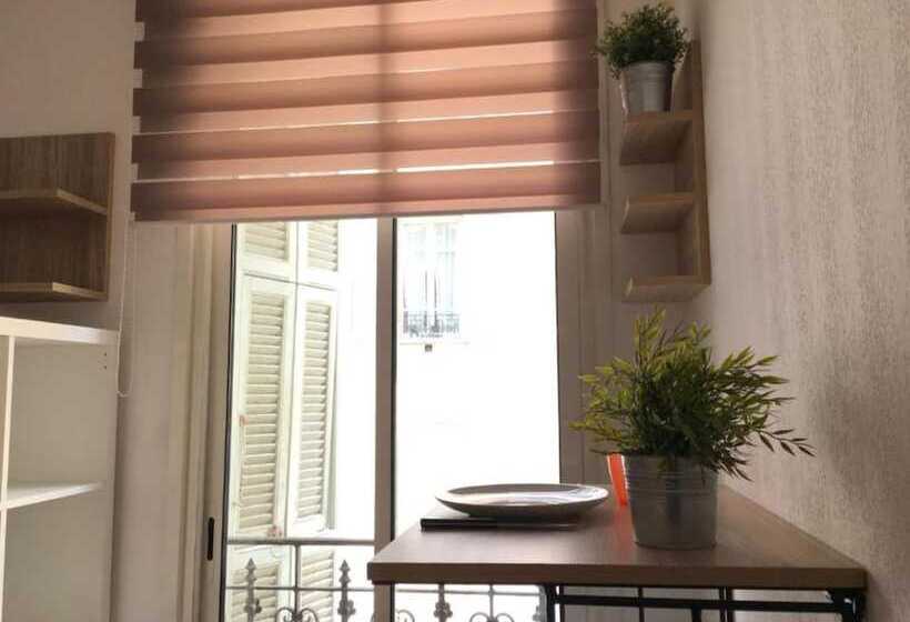 בית מלון כפרי Hôtel Du Petit Louvre