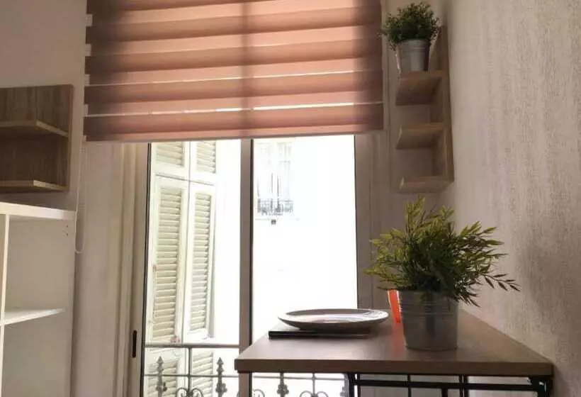 Отель Hôtel Du Petit Louvre