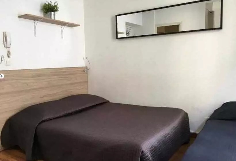 Отель Hôtel Du Petit Louvre