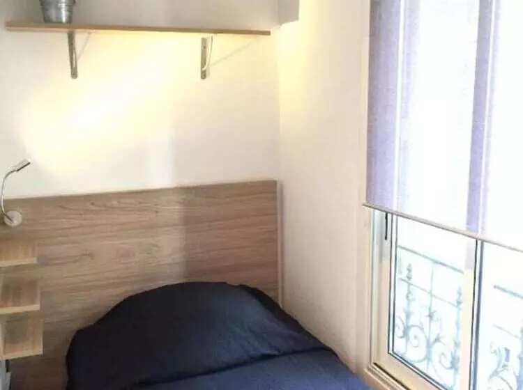 Отель Hôtel Du Petit Louvre