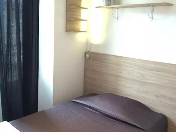 Отель Hôtel Du Petit Louvre