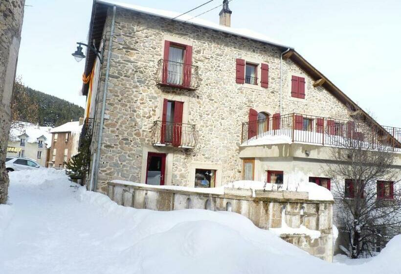 هتل Hôtel Picheyre