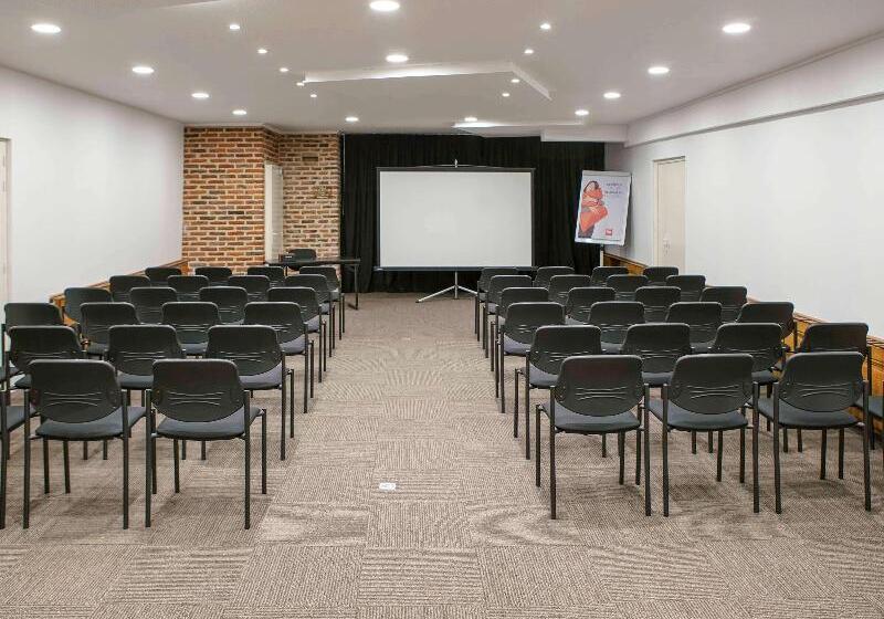 هتل Ibis Douai Centre