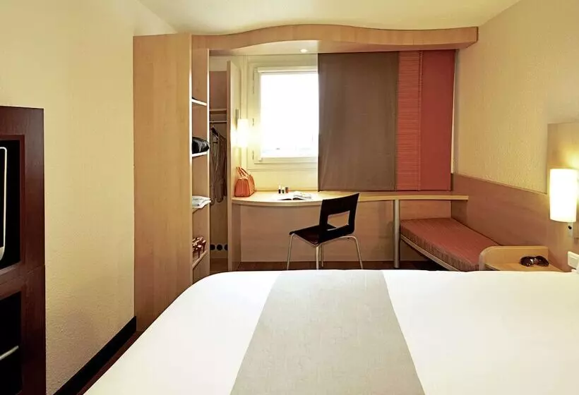 Otel Ibis Nancy Centre Gare Et Congrès