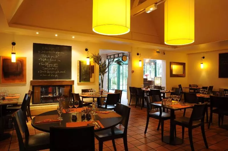 فندق Kyriad Reims Est Parc Expositions