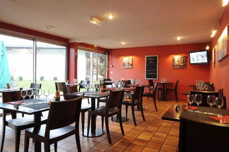 فندق Kyriad Reims Est Parc Expositions