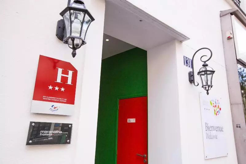 هتل Jardins De Montmartre