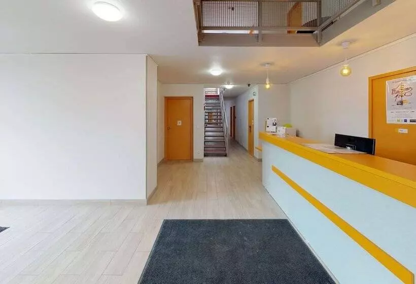 فندق Premiere Classe Reims Ouest Tinqueux