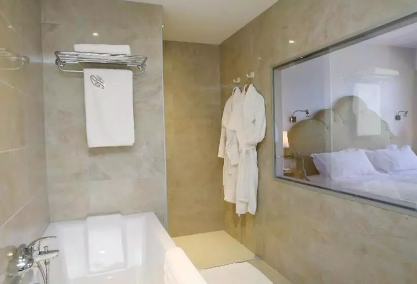 Отель La Reserve Albi Hôtel Restaurant