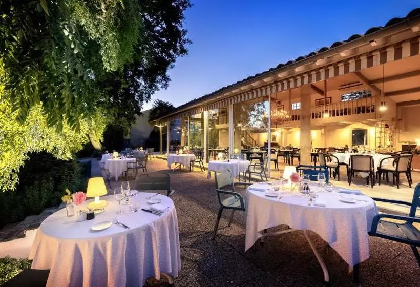 Отель La Reserve Albi Hôtel Restaurant