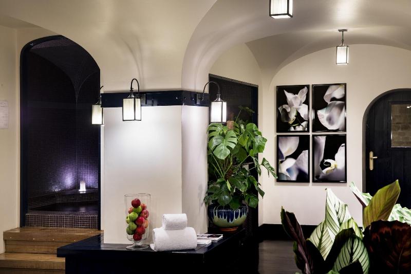 هتل Relais Christine