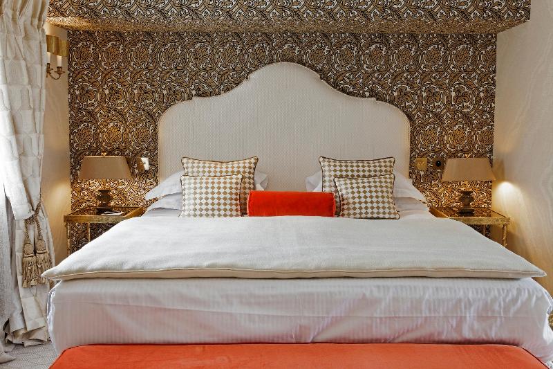 هتل Relais Christine