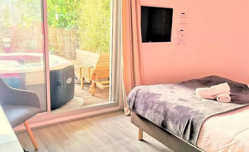 בית מלון כפרי Sable Et Soleil   Port, Plage Et Spa