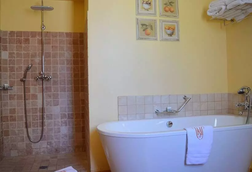 هتل Hôtel La Villa Sainte Valérie Adults Only