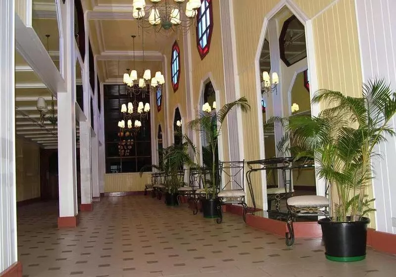 Southern Cross Hotel Fiji