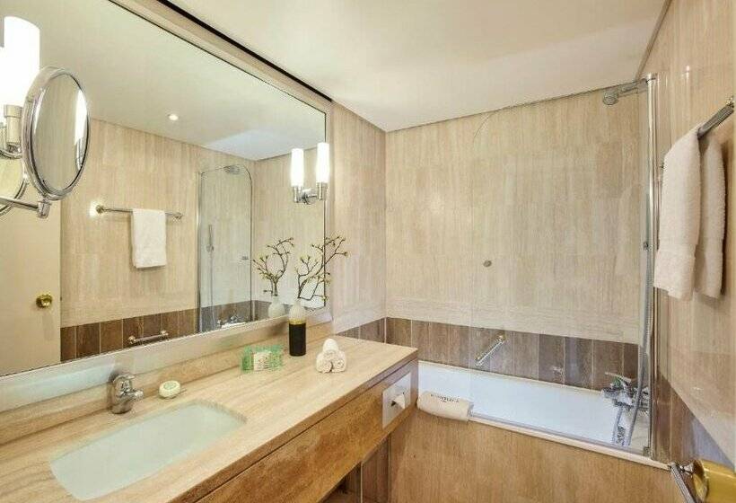 ホテル Warwick Paris