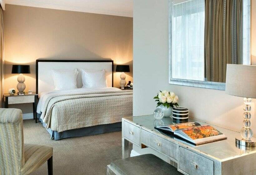 ホテル Warwick Paris