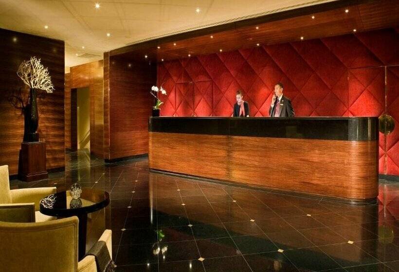 ホテル Warwick Paris