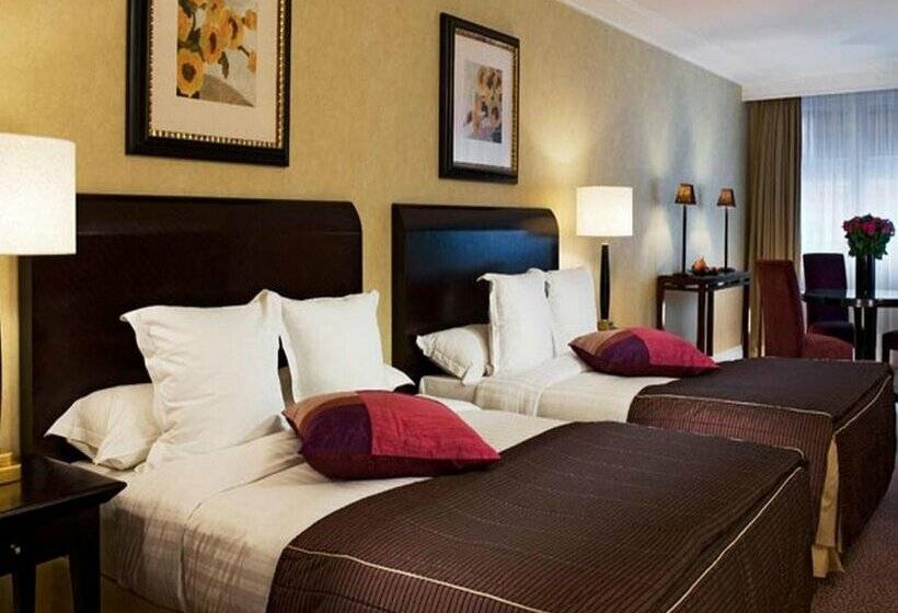 ホテル Warwick Paris