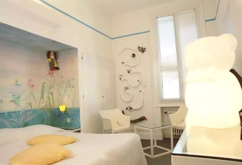 Hotel Le Windsor, Jungle Art