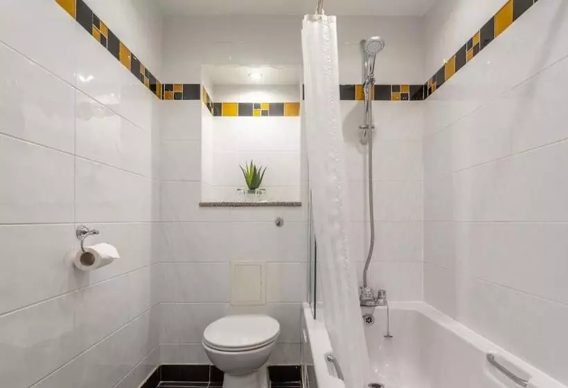 Cairndale Hotel & Spa