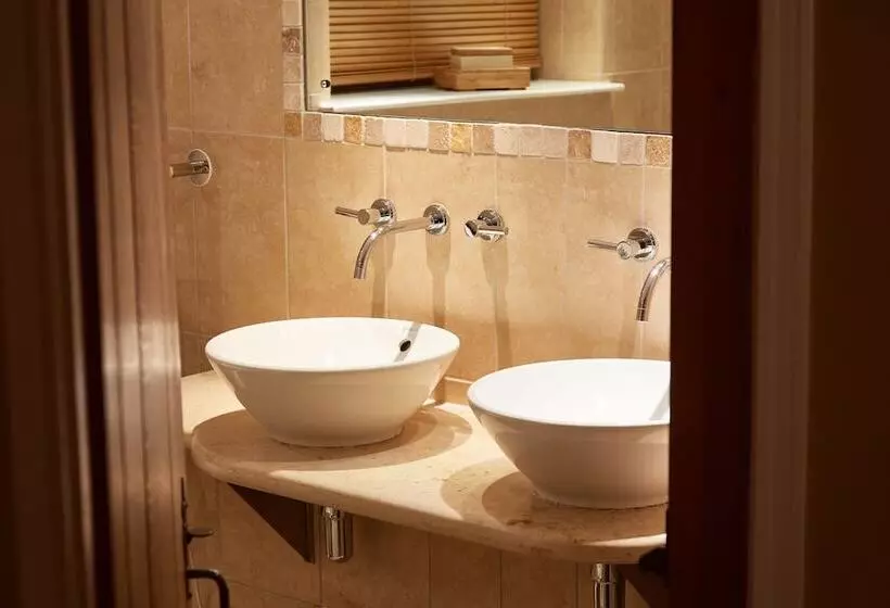 Bailiffscourt Hotel & Spa