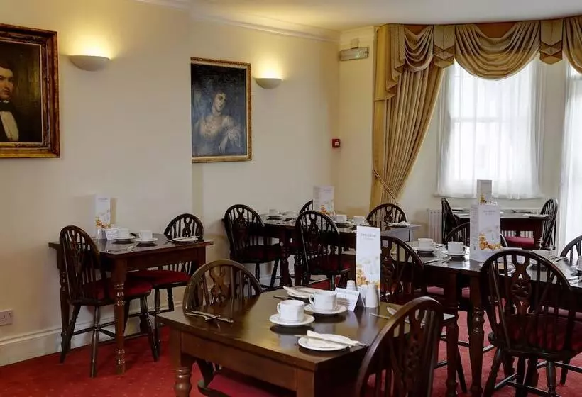 Hotelli Best Western Swiss Cottage