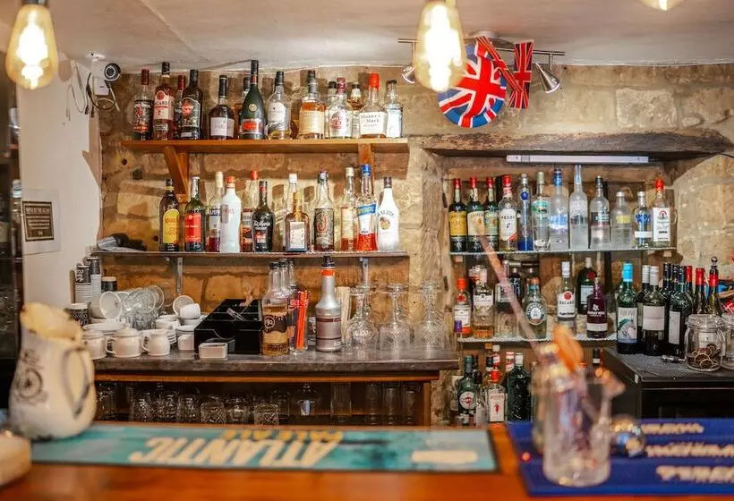 Crown Hotel Cotswold