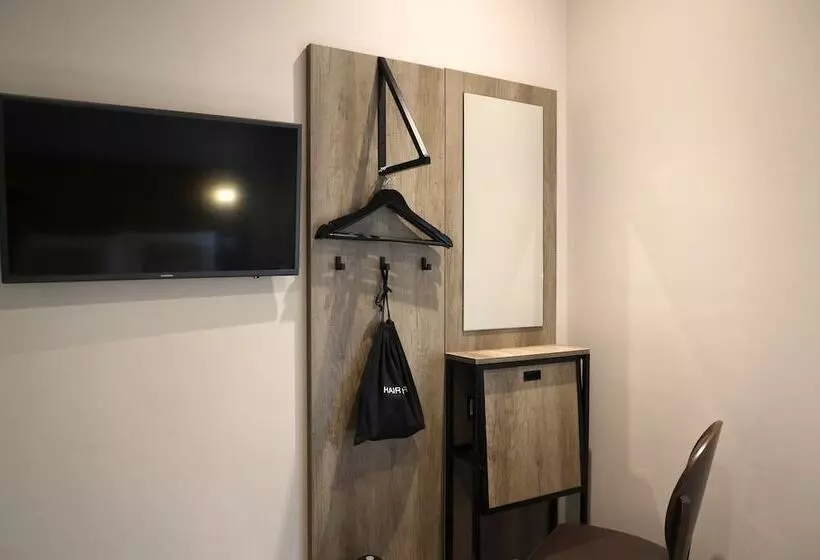 هتل Euston Square