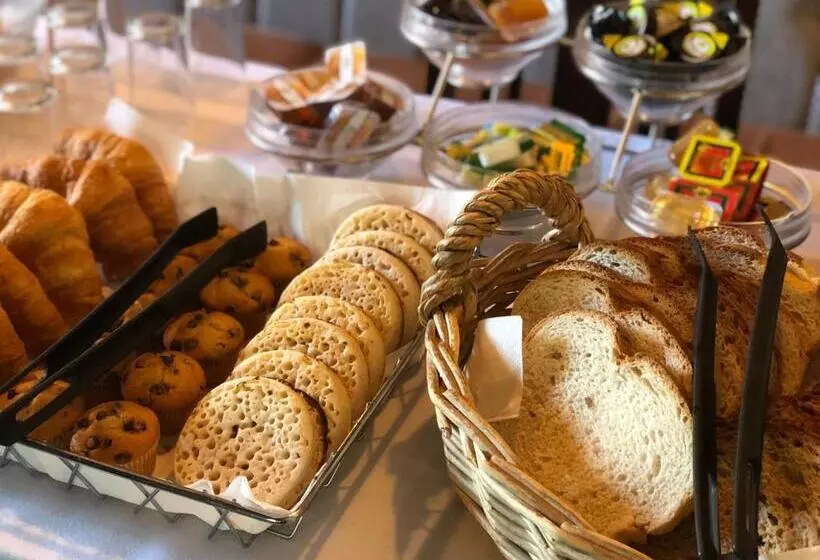 Hotel Hartwood Hall By Greene King Inns