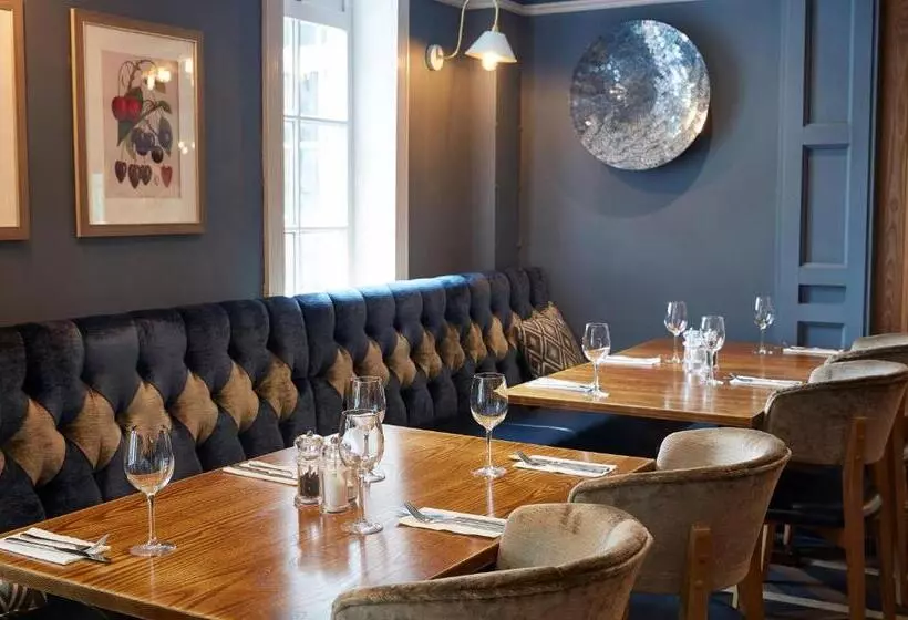 Hotel Hartwood Hall By Greene King Inns