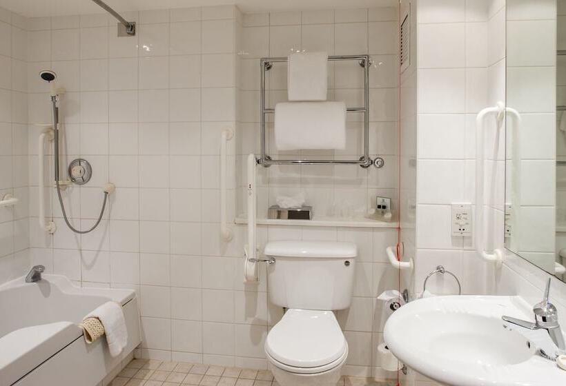 בית מלון כפרי Holiday Inn Ashford Central, An Ihg