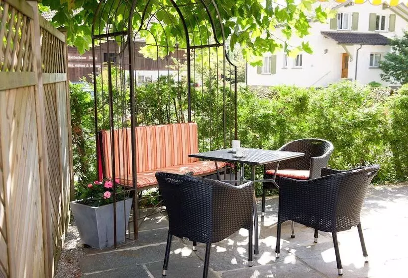 Giessen Hotel & Coffeehouse