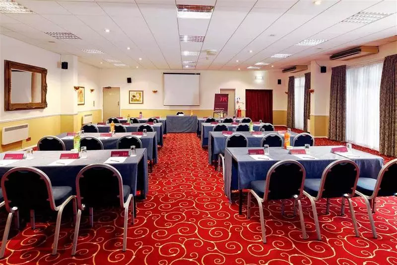 Отель Mercure Hatfield Oak