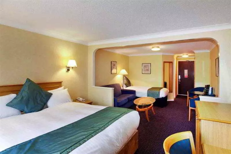 Отель Mercure Hatfield Oak