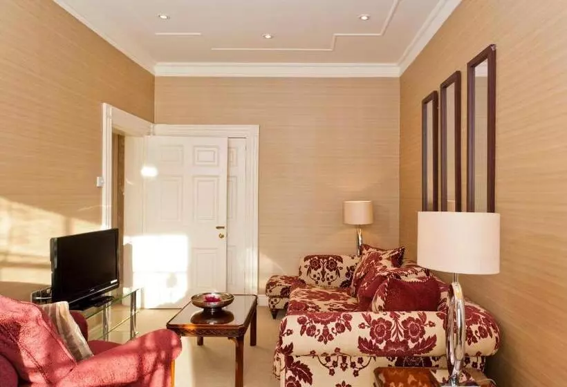 Rowton Hall Hotel And Spa