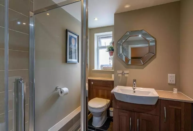 호텔 The Bird In Hand