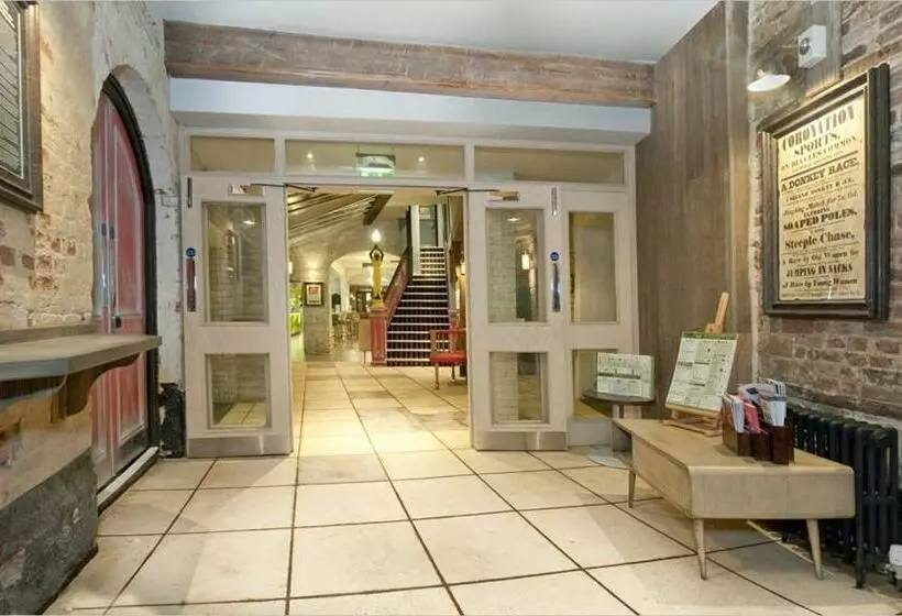 The King S Head Hotel Wetherspoon