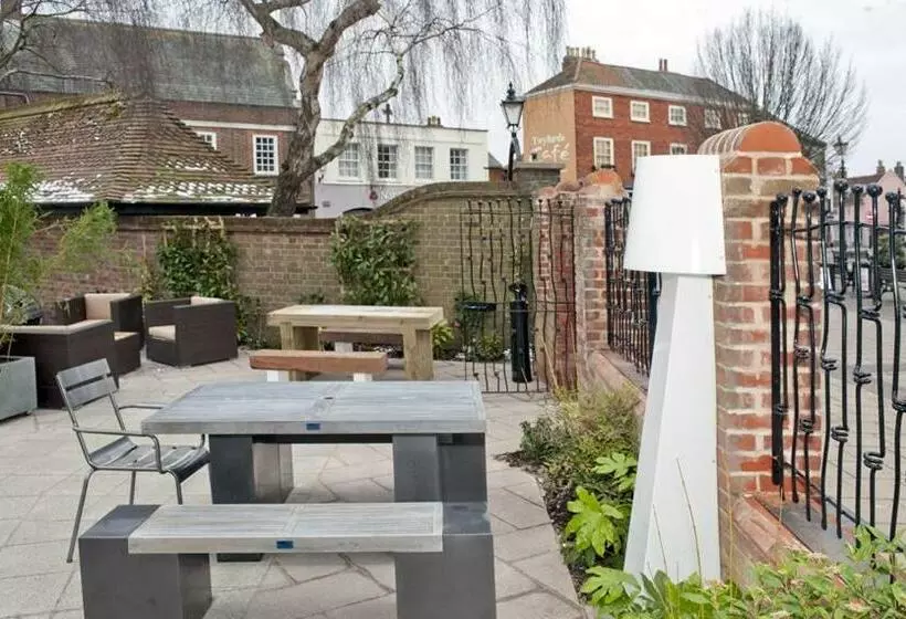 The King S Head Hotel Wetherspoon