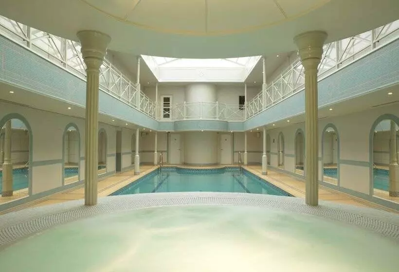 فندق The Lygon Arms   An Iconic Luxury