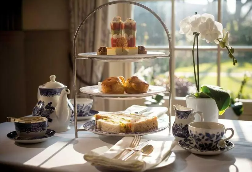 Отель The Millstream  & Restaurant